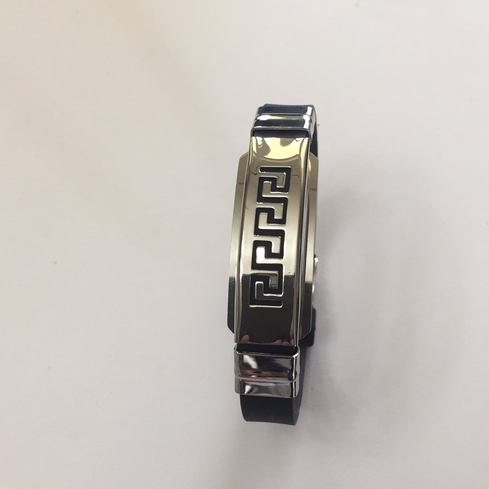 Beautiful stainless Greek Key and Soft rubber New